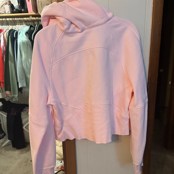Lululemon Athletica Scuba - Light Pink - Picture 3 of 4